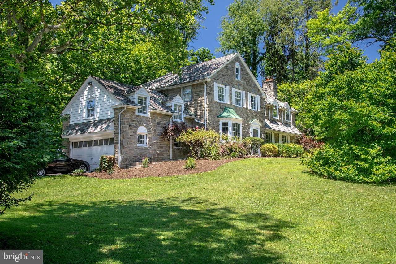 1100 Hillcrest Road - Photo 1