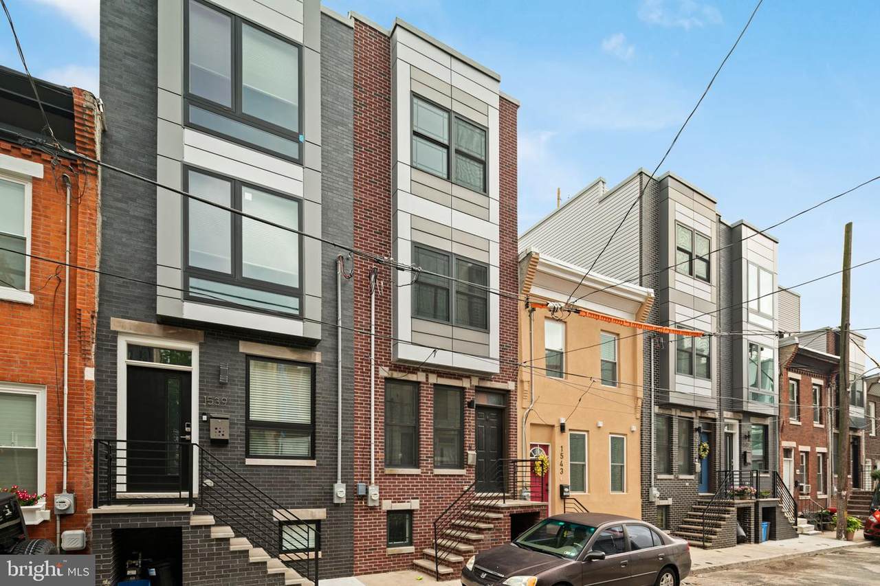1541 Capitol Street - Photo 1