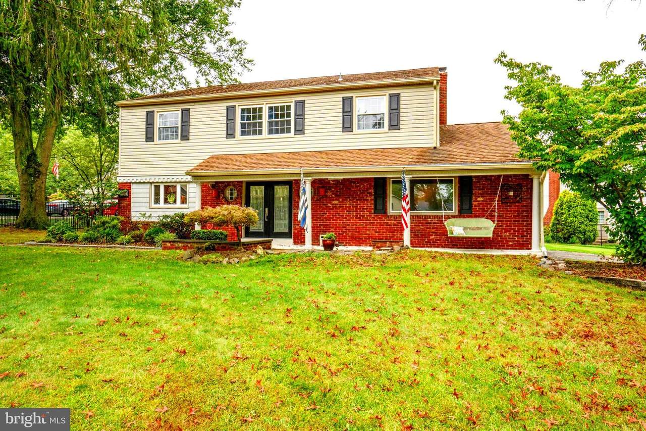 1012 Eagle Lane - Photo 1