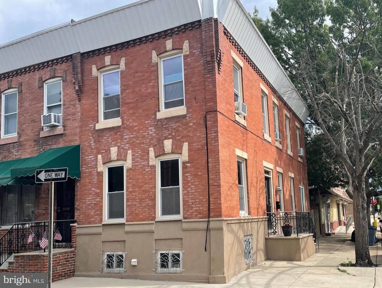 2455 Woodstock Street - Photo 1