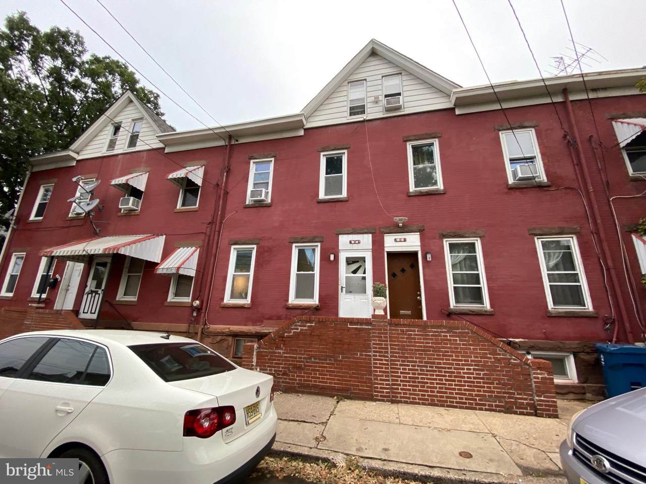 404 Adeline Street - Photo 1