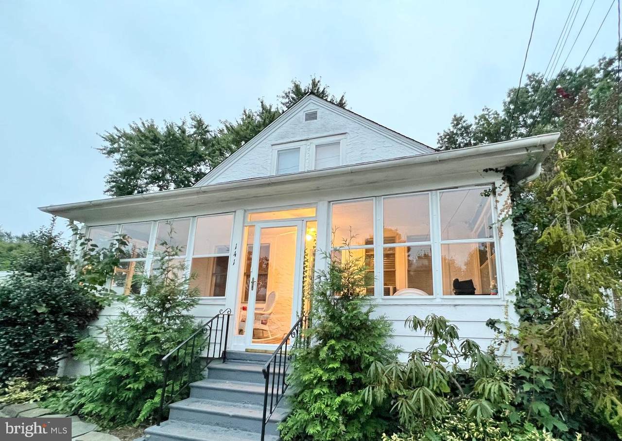 141 Quimby - Photo 1