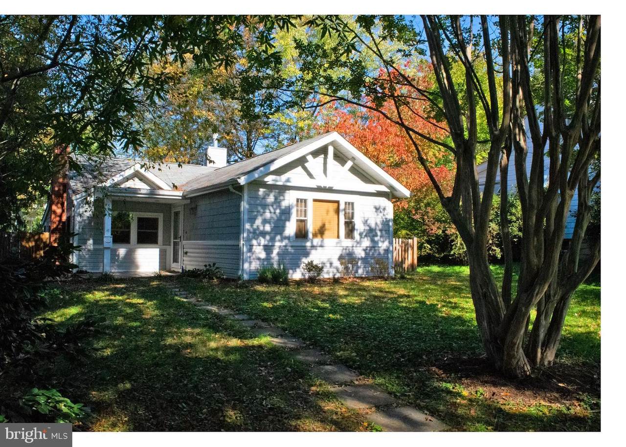 3517 8TH Street - Photo 1