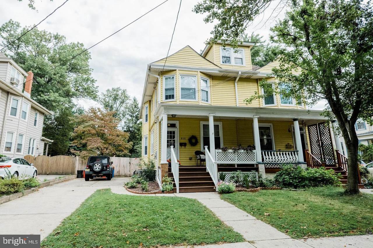 915 Oriental Avenue - Photo 1