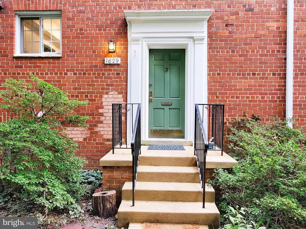 1629 Preston Road - Photo 1