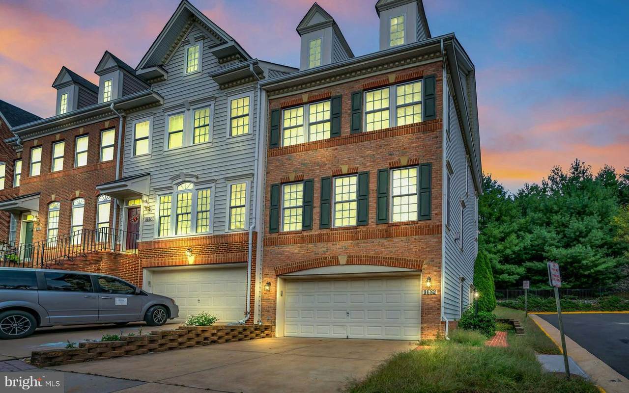 9682 Potters Hill Circle - Photo 1