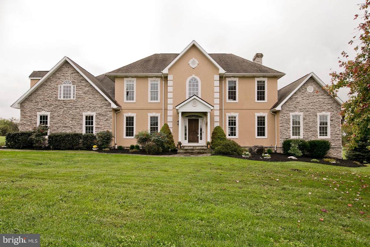 Robinson Drive - Photo 1