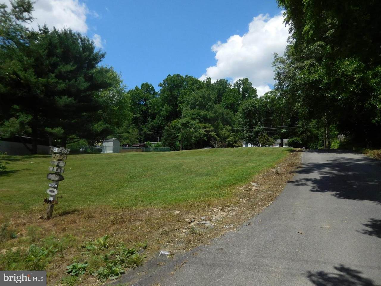105 Upper Valley Road - Photo 1