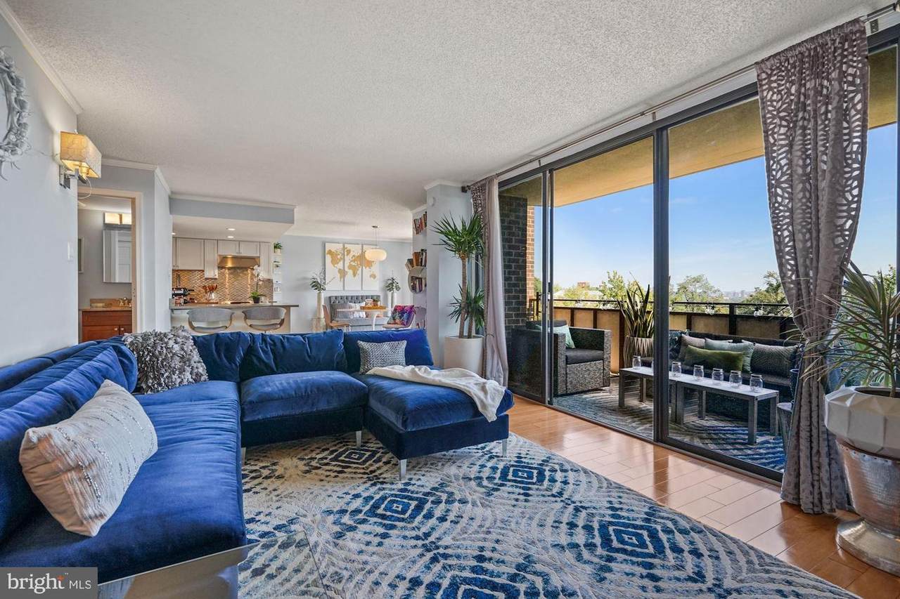 250 Reynolds Street - Photo 1