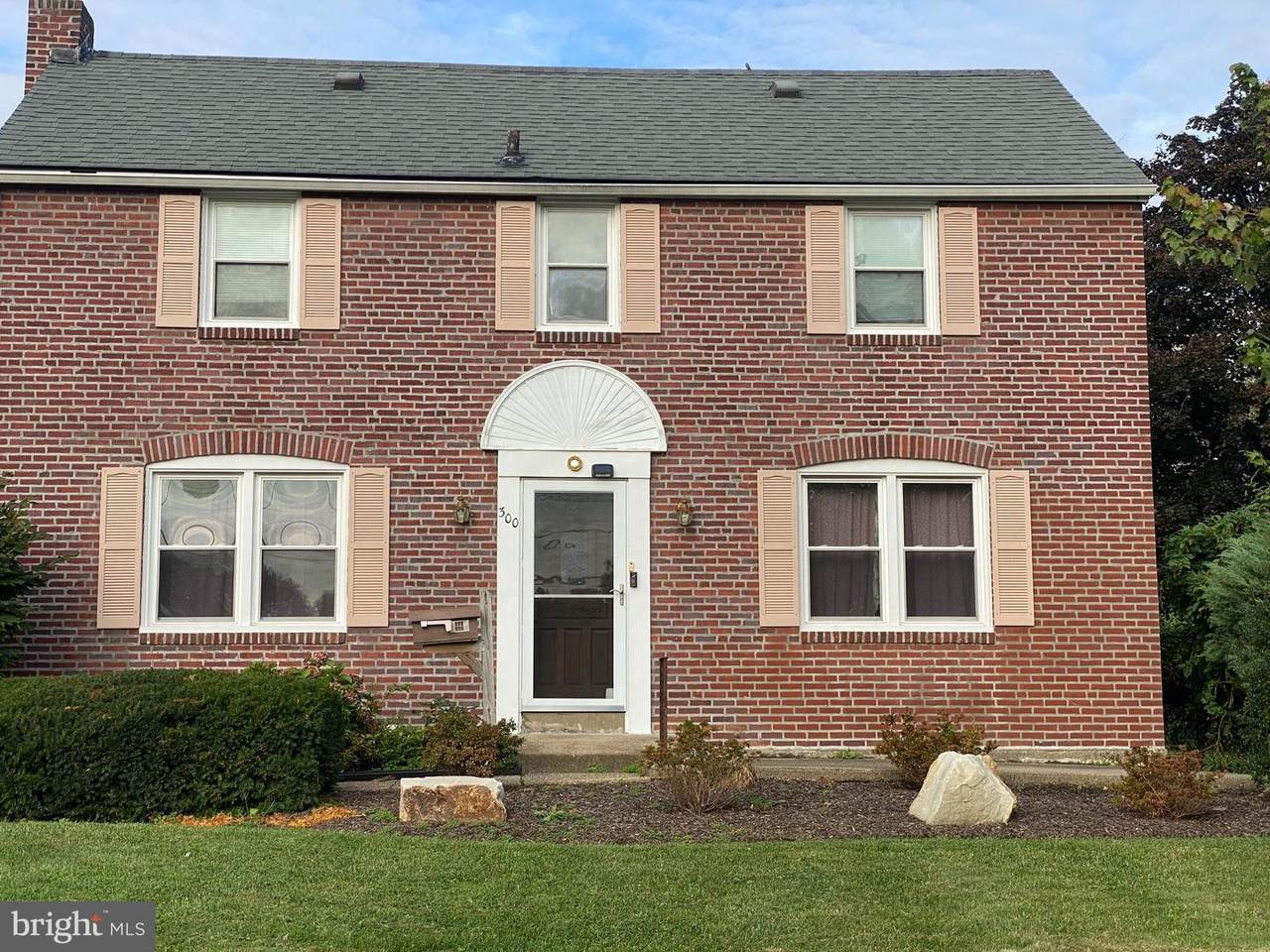 300 Bishop Avenue - Photo 1