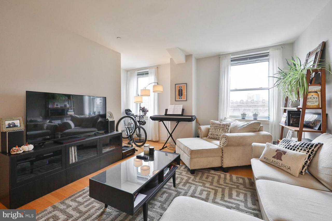 111 15TH Street - Photo 1