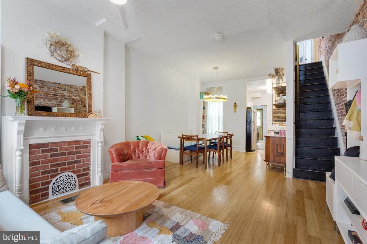 842 Mercer Street - Photo 1