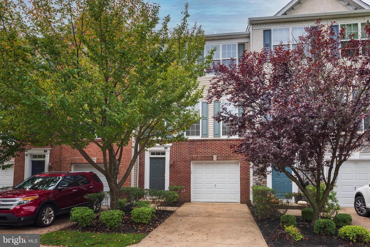144 Hudson Drive - Photo 1