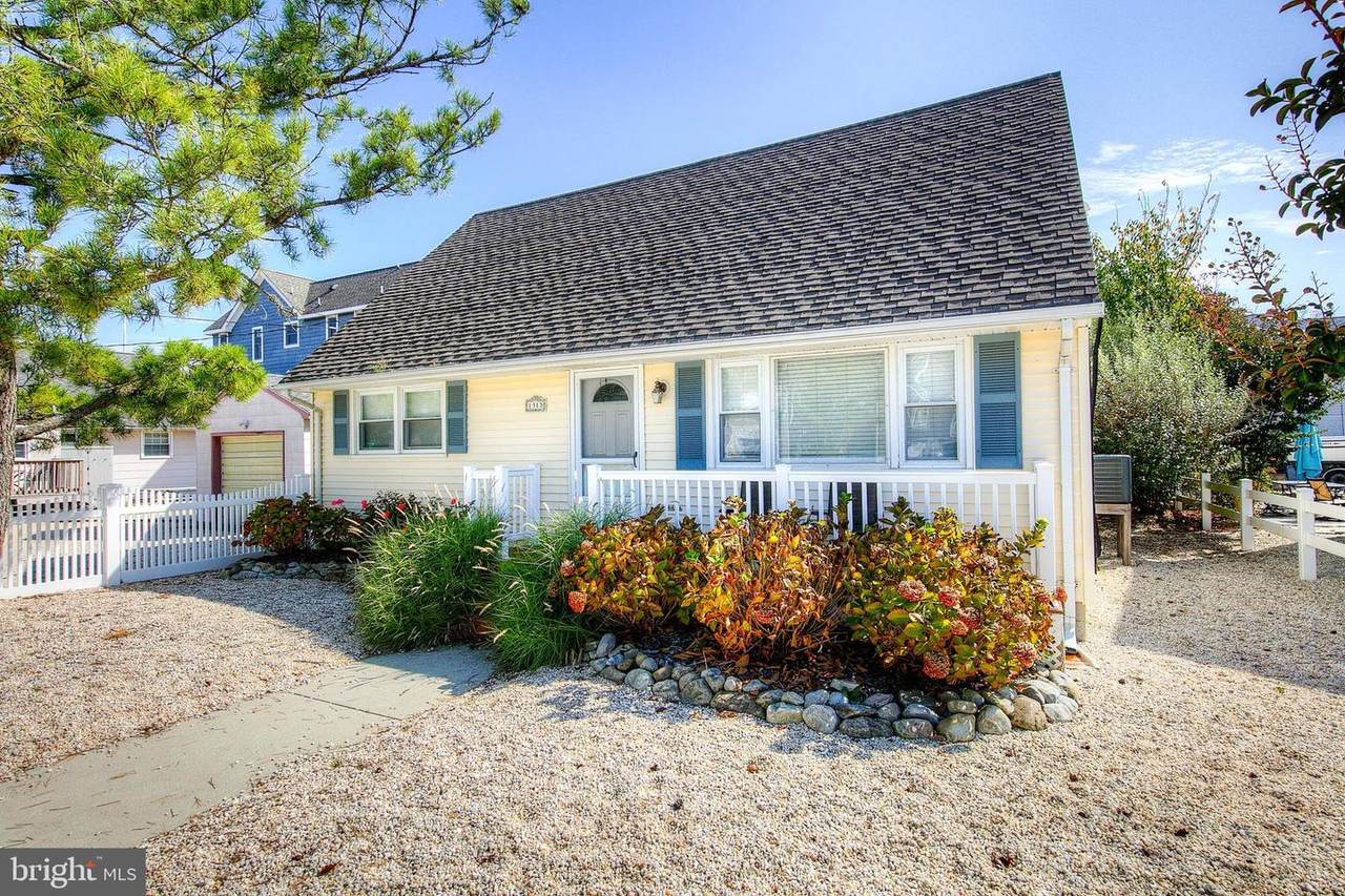 1313 Bay Avenue - Photo 1
