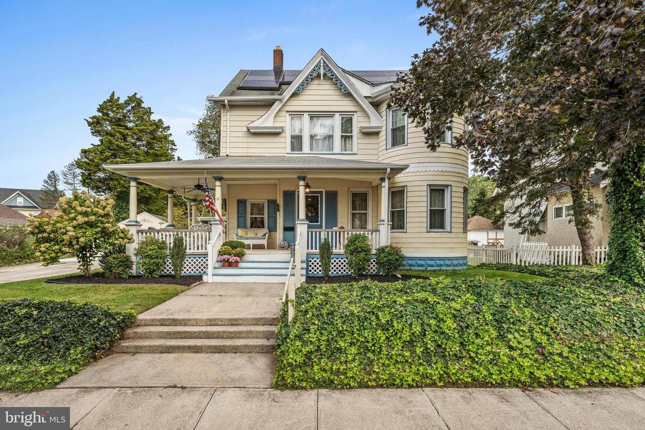 16 Kenton Avenue - Photo 1
