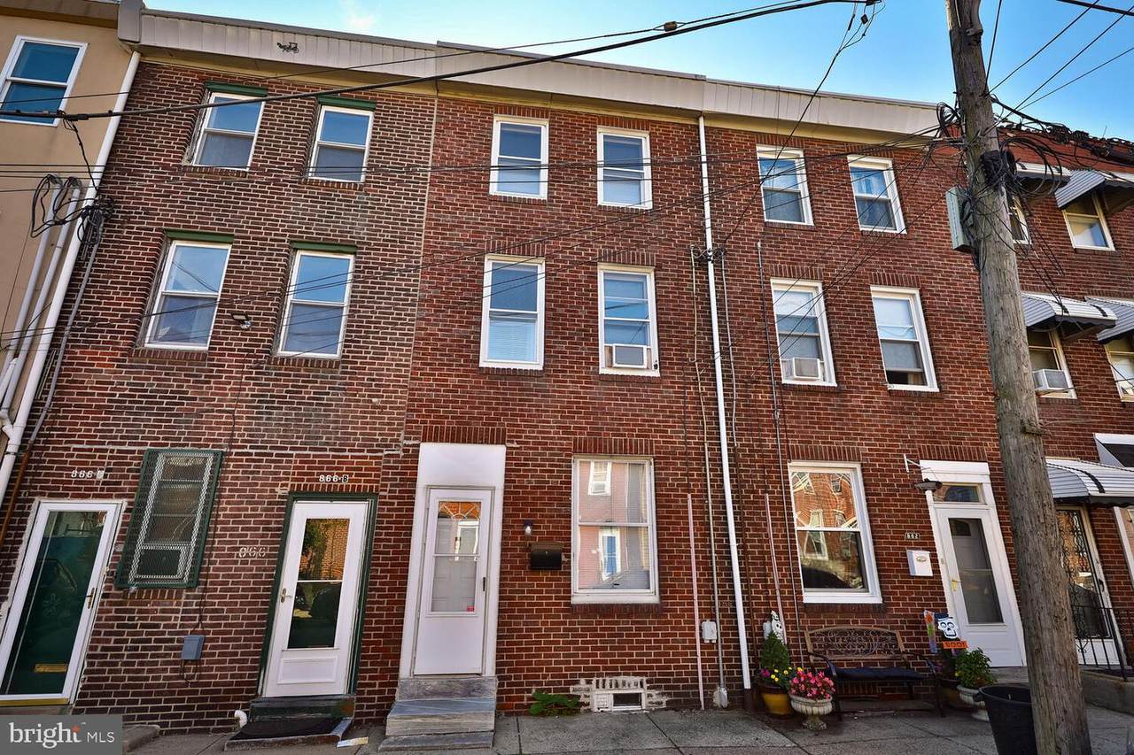 864 Moyer Street - Photo 1