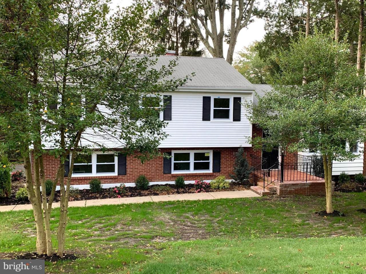 45 Upper Ferry Road - Photo 1