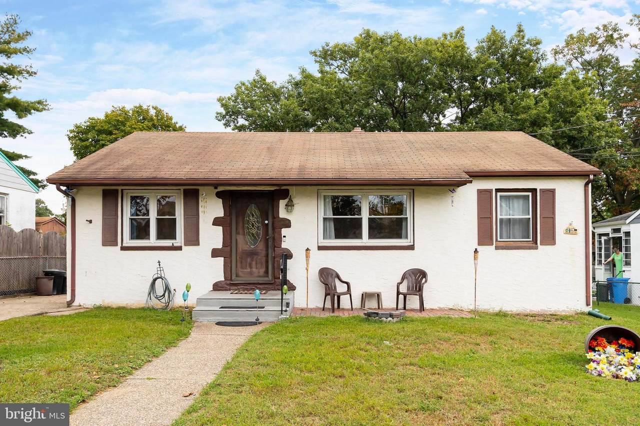 403 Columbia Boulevard - Photo 1
