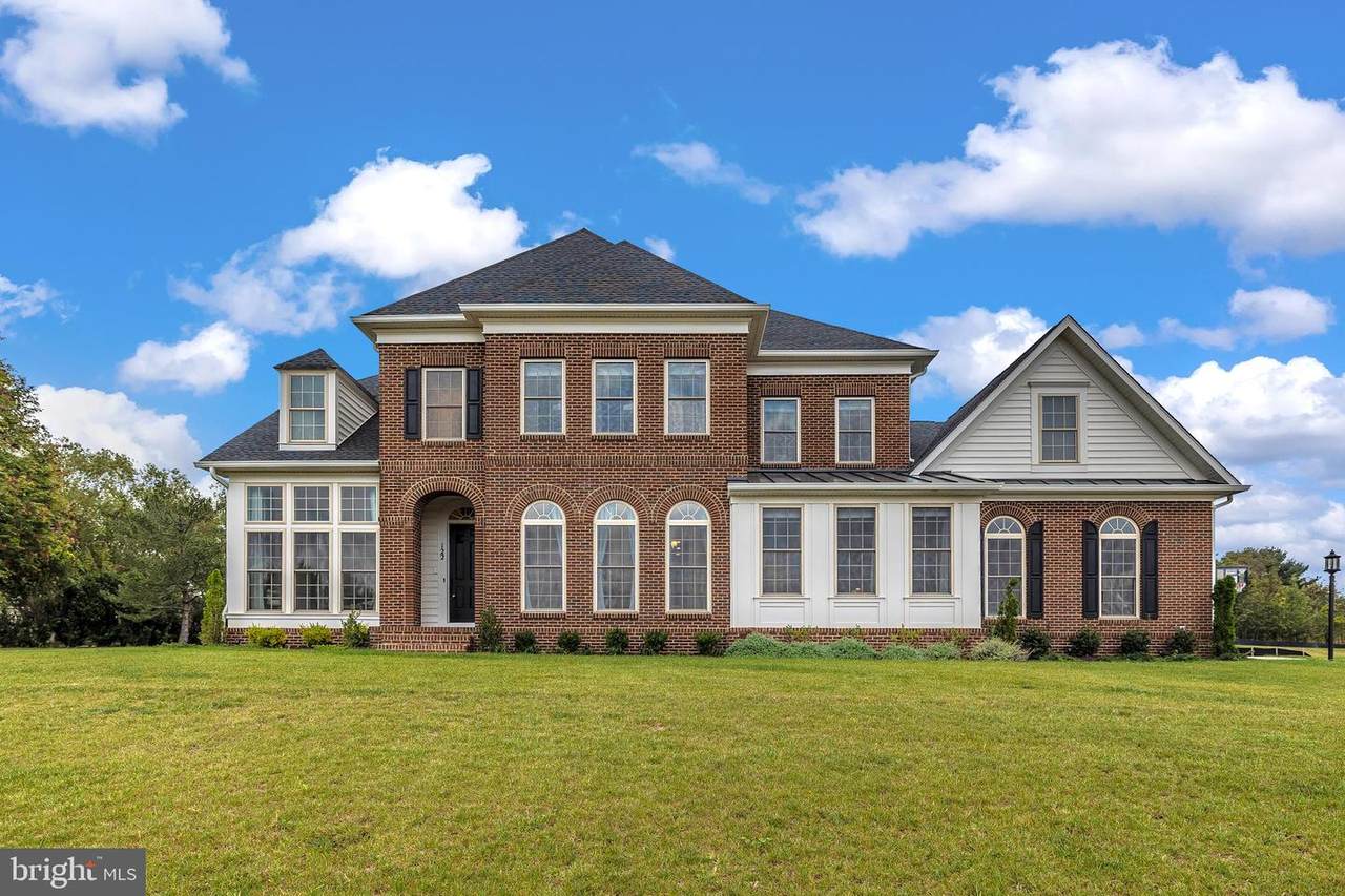 122 Barberry Lane - Photo 1