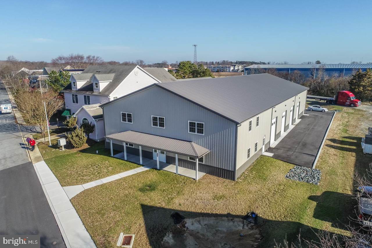 17593 Nassau Commons Boulevard - Photo 1