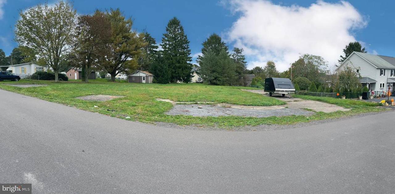207, 209, & 213 4TH Street - Photo 1