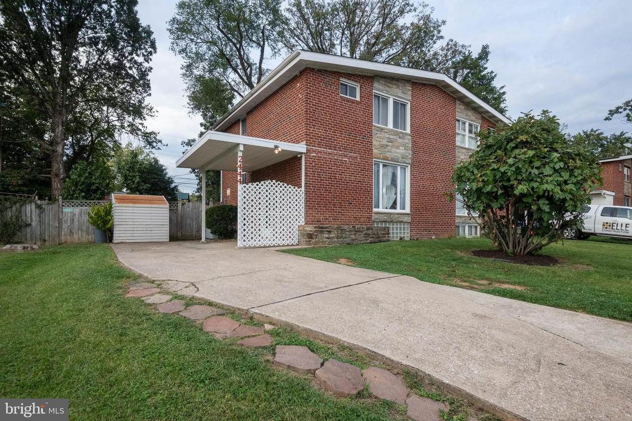 2444 Smith Avenue - Photo 1