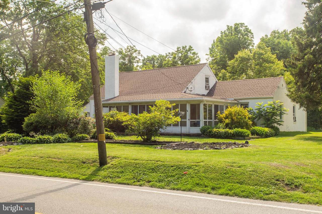 614 Meetinghouse Road - Photo 1