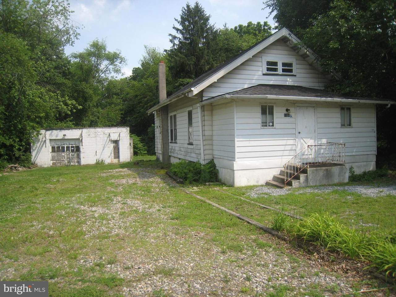 1197 Marlkress Road - Photo 1