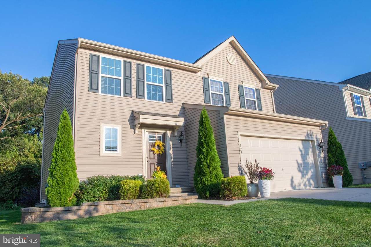 129 Redtail Hawk Circle - Photo 1