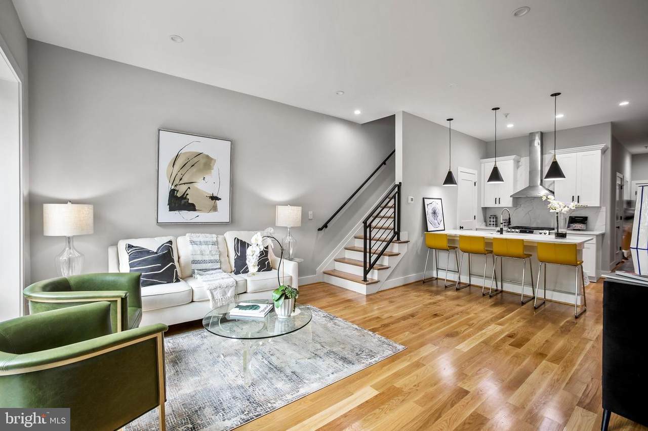 1420 Staples Street - Photo 1