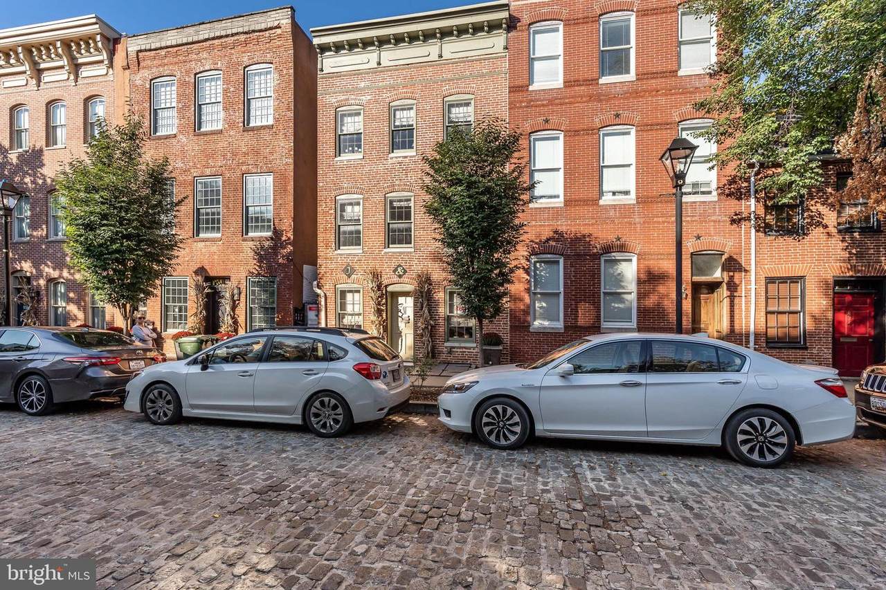 838 Bond Street - Photo 1