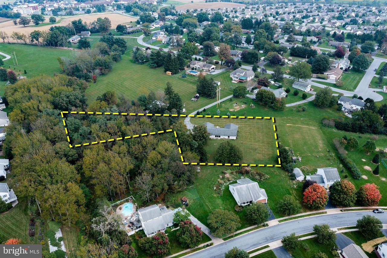 222 Grandview Drive - Photo 1