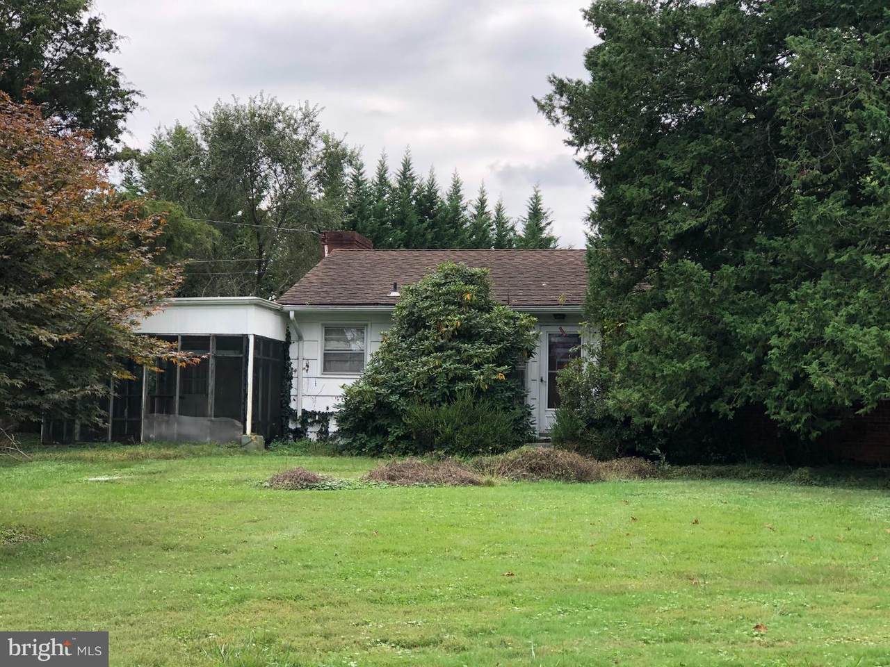 7000 Garrett Road - Photo 1