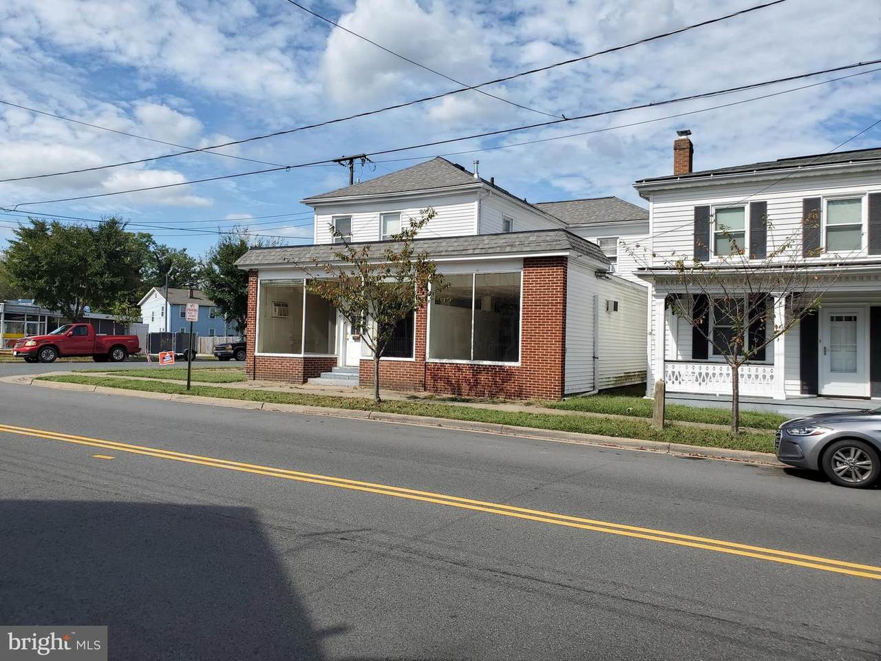 657 Lafayette Boulevard - Photo 1