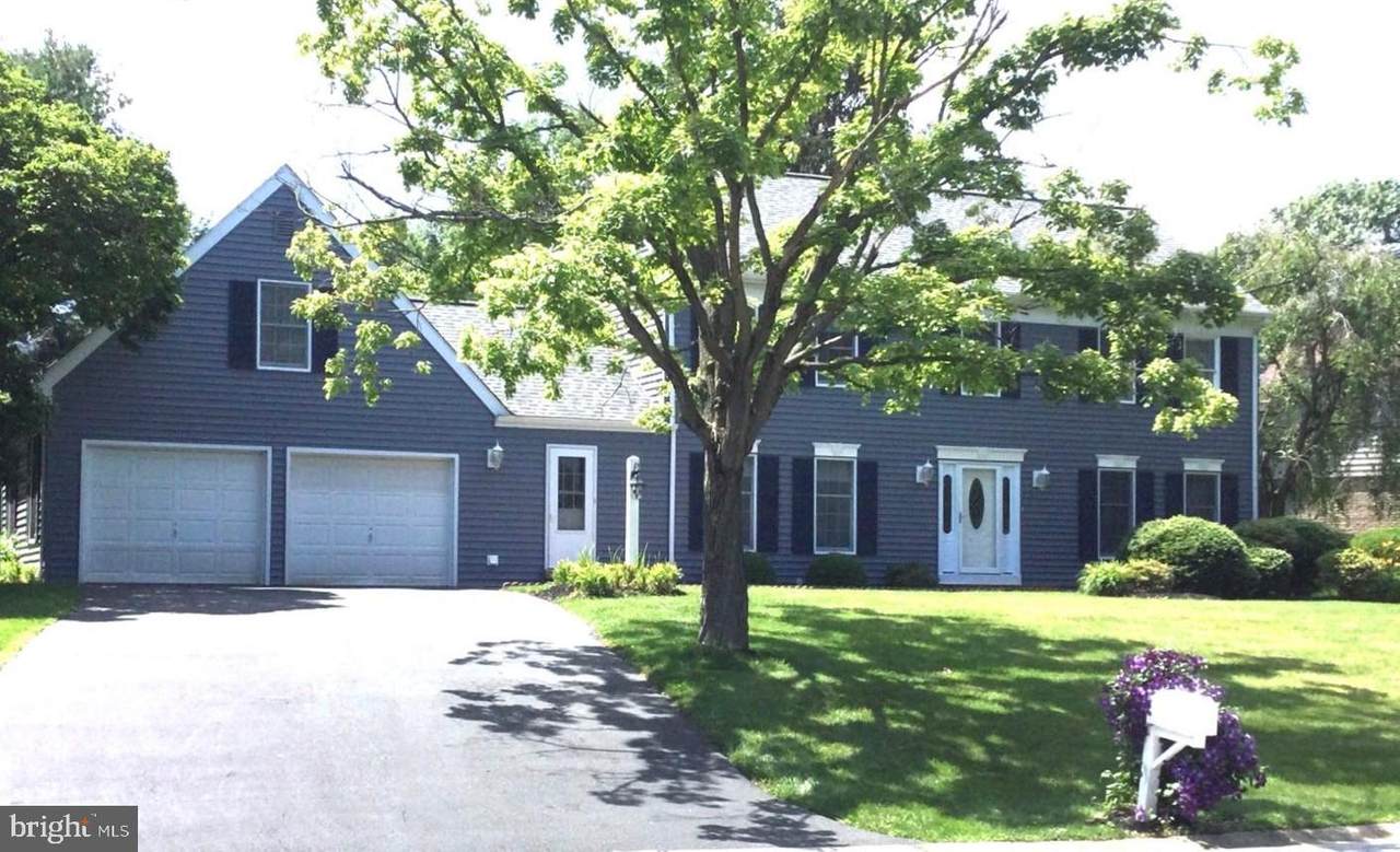 612 Heather Lane - Photo 1