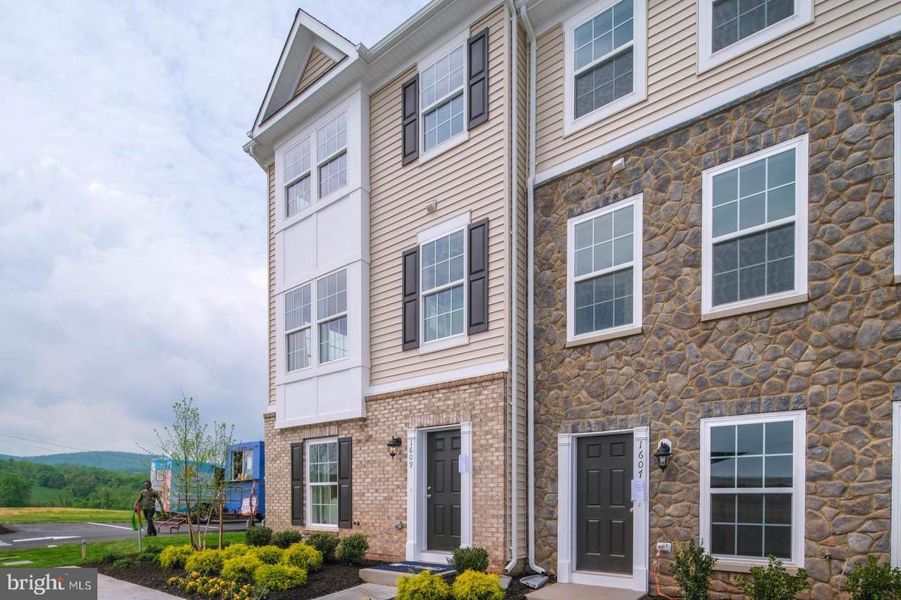 1609 Tydings Park - Photo 1