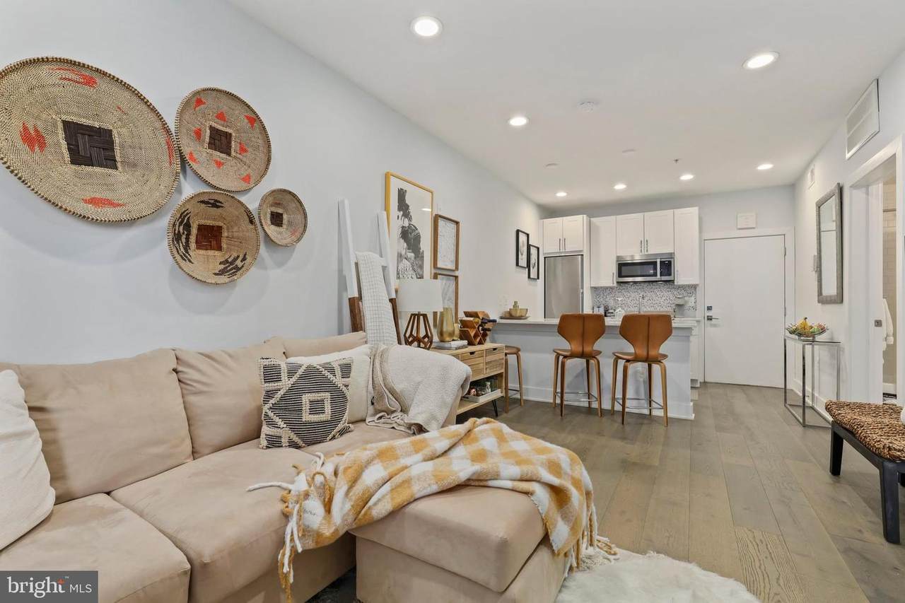 1412 Chapin Street - Photo 1