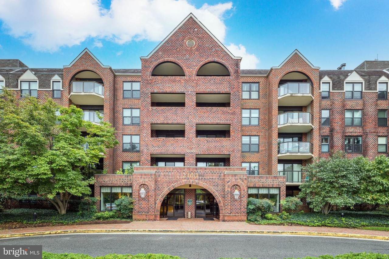 2100 Lee Highway - Photo 1