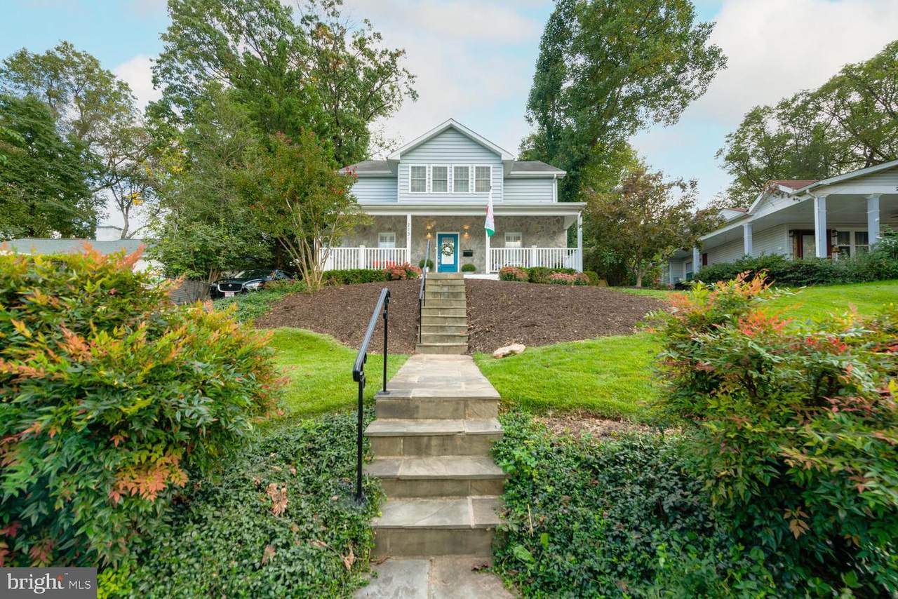 2137 Hilltop Place - Photo 1