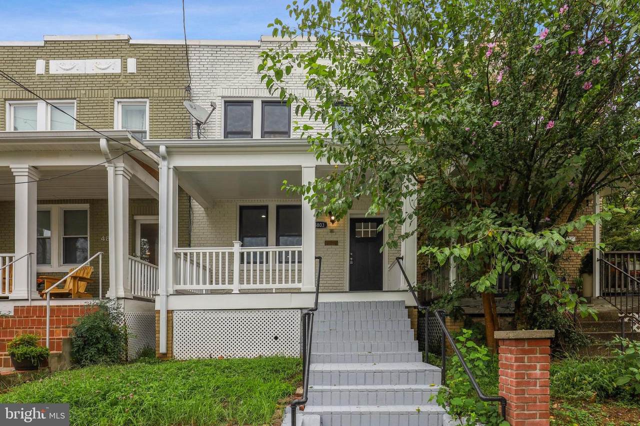 4803 8TH Street - Photo 1