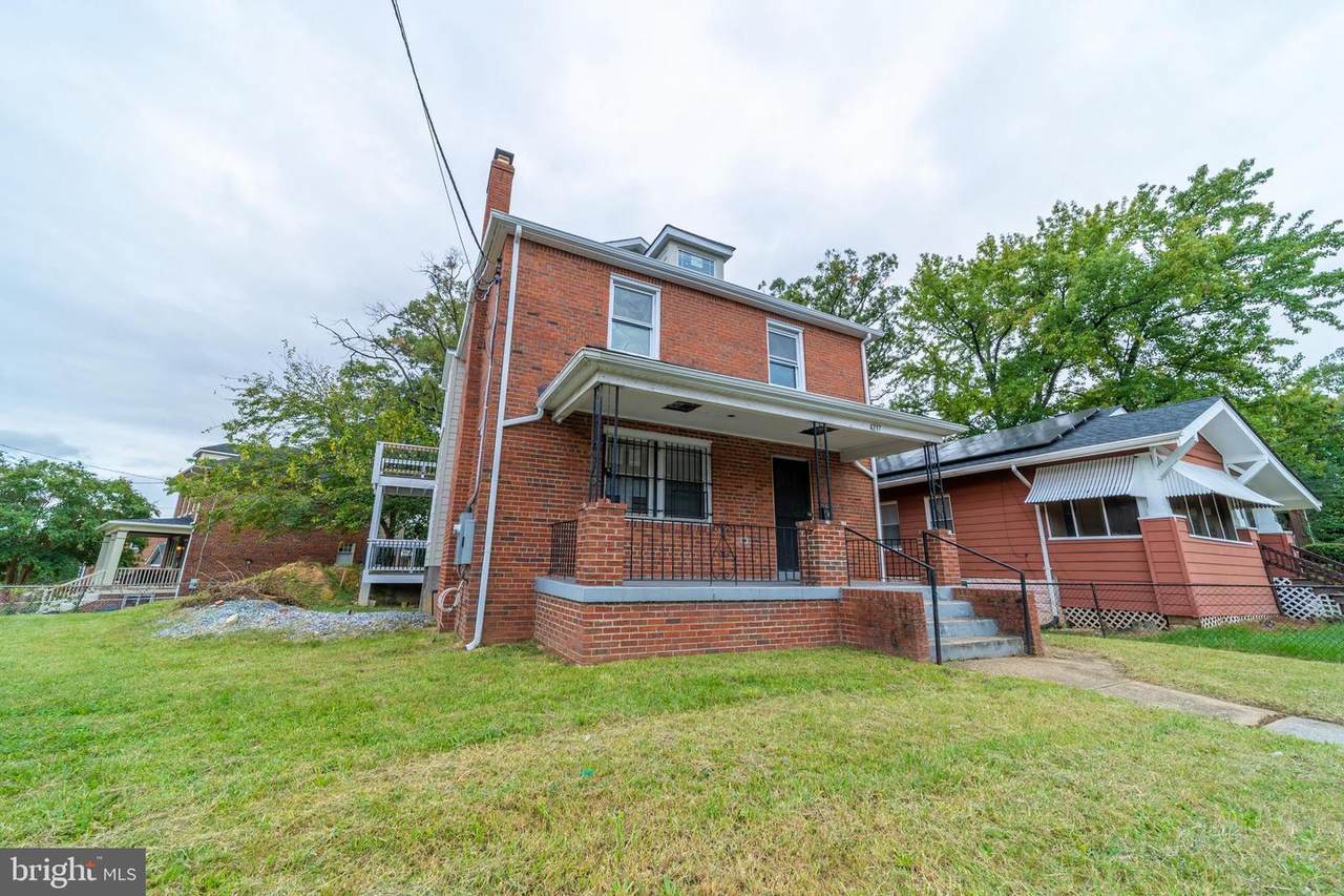 4237 Alabama Avenue - Photo 1