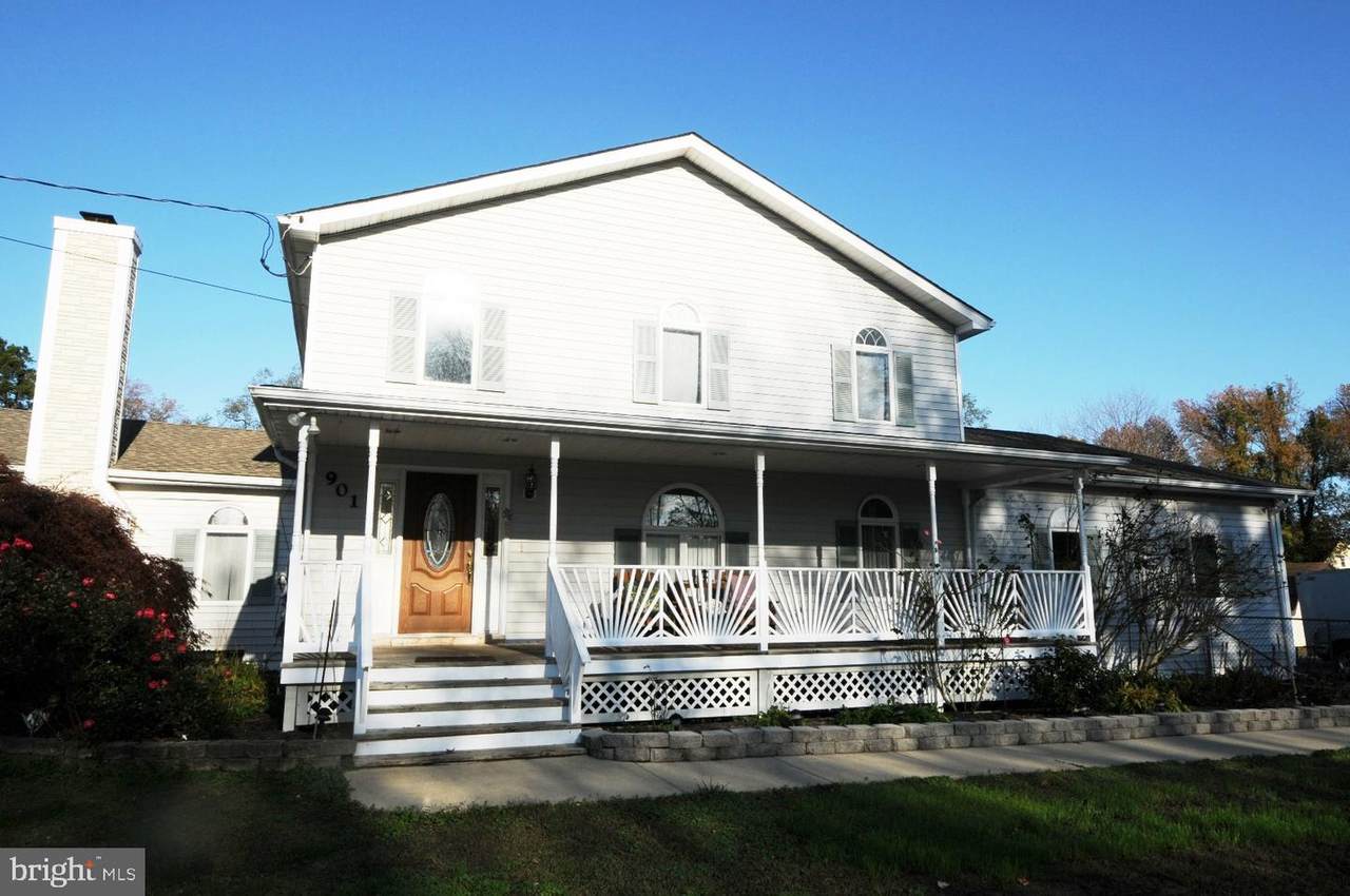 901 Selby Boulevard - Photo 1
