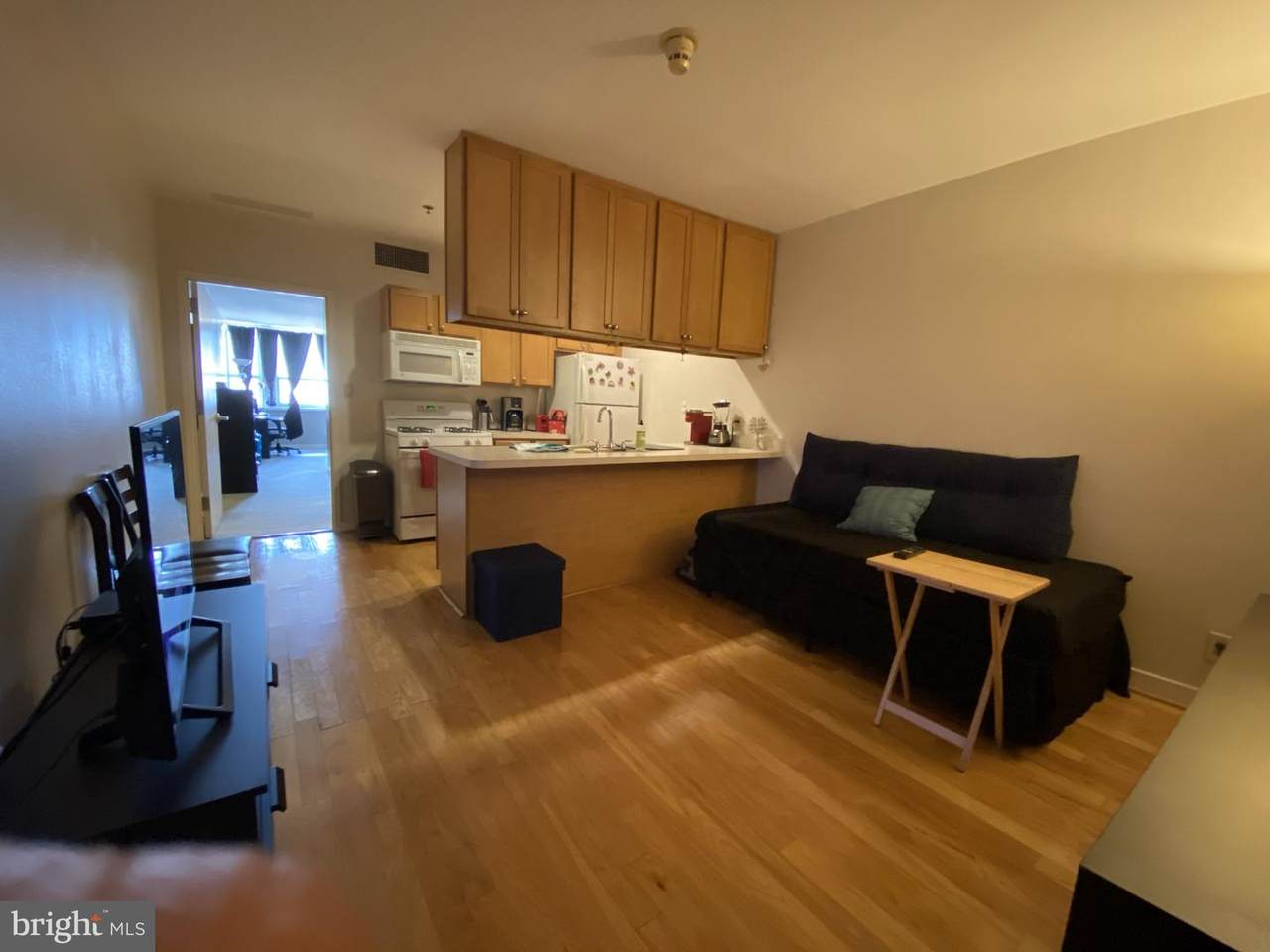1100 Vine Street - Photo 1