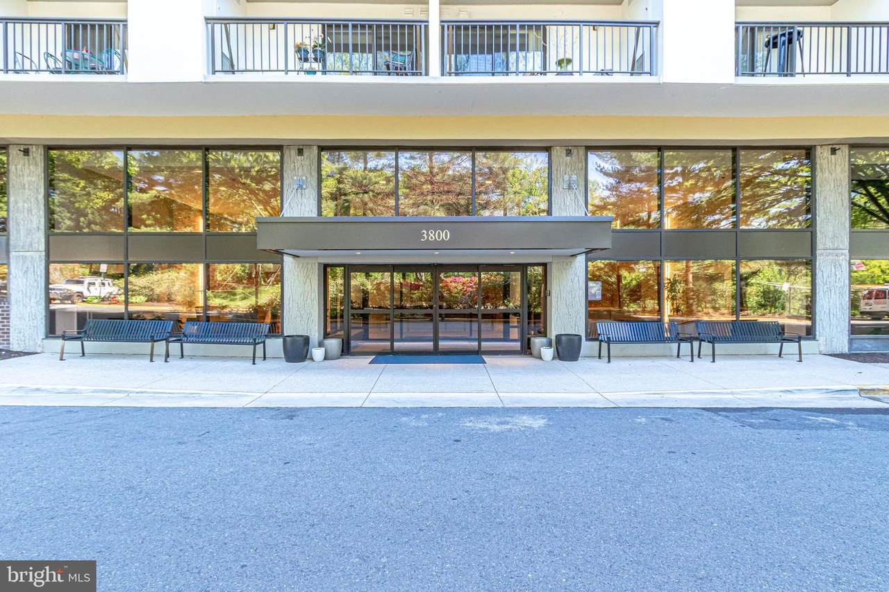 3800 Powell Lane - Photo 1