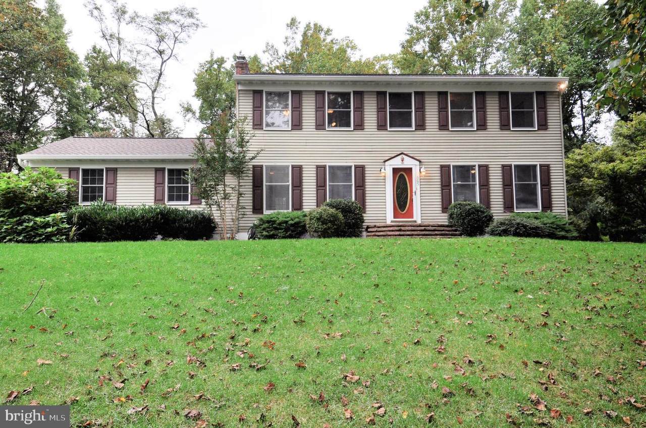 605 Hanover Drive - Photo 1