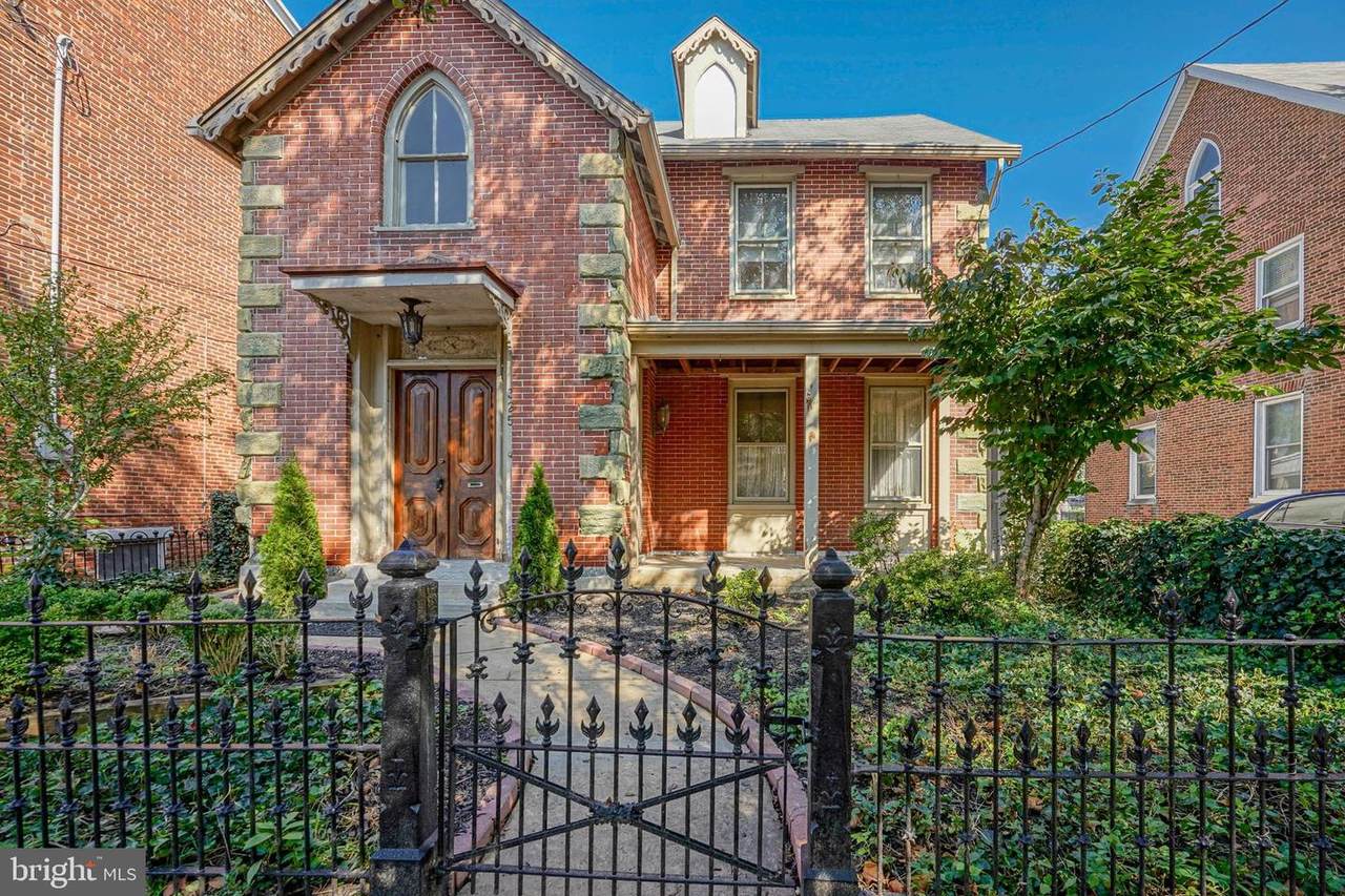 325 Union Street - Photo 1