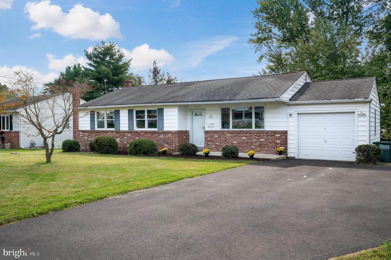 1056 Cushmore Road - Photo 1