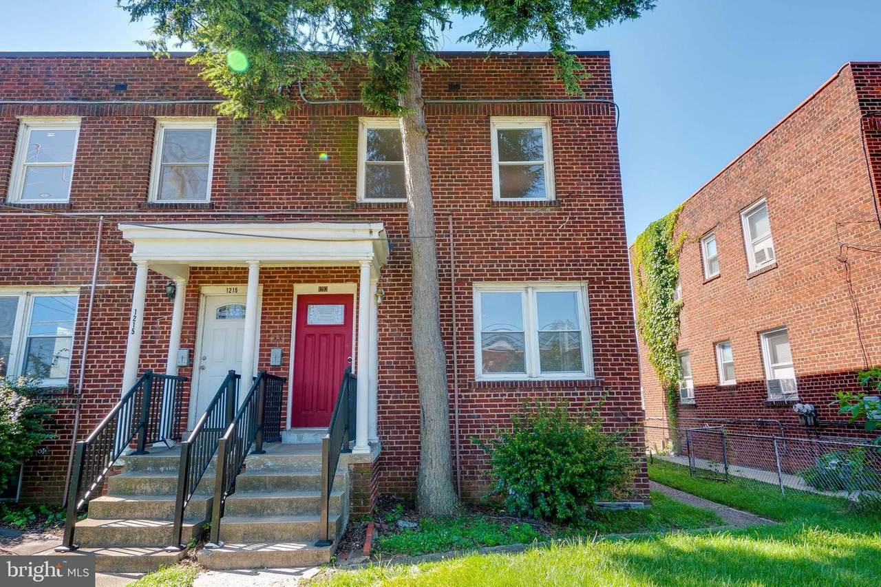 1213 Savannah Street - Photo 1