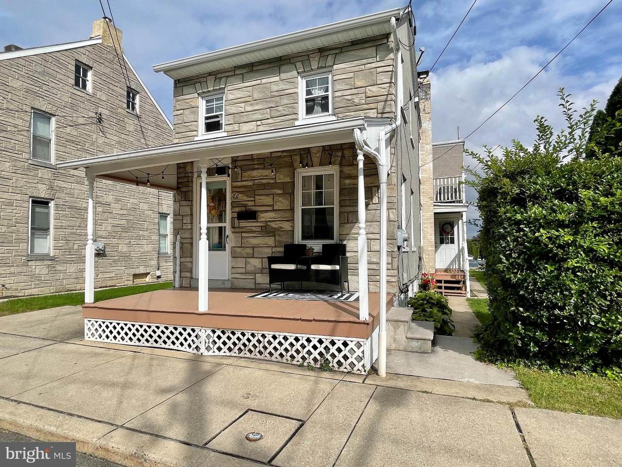 60 Whiteoak Street - Photo 1