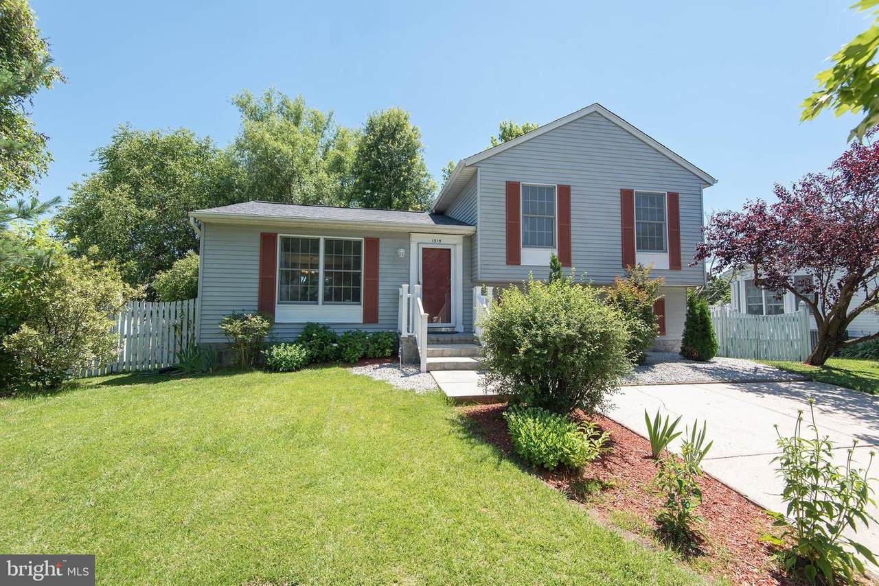 1315 Somerset Road - Photo 1